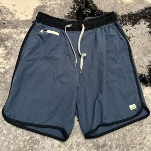 Vuori Shorts